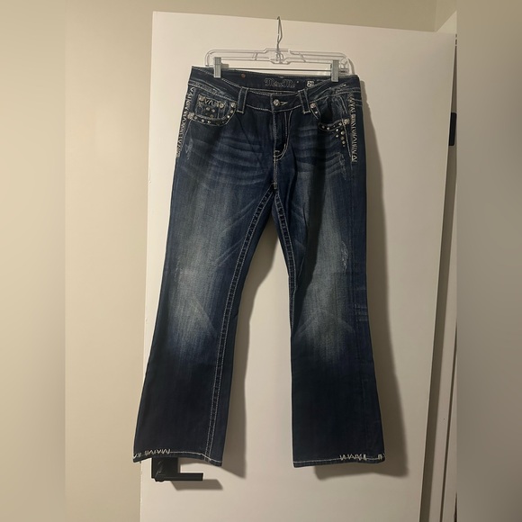 Women’s Size 29 Buckle EASY BOOT Miss Me Jeans - Picture 1 of 2